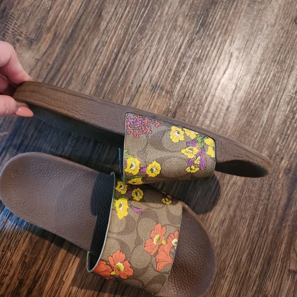 Coach Uli Slides Monogram Floral - Picture 7 of 9